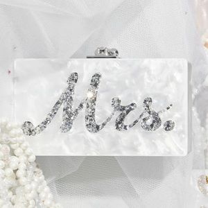 SLIM JEAN MRS.
IN SILVER CONFETTI